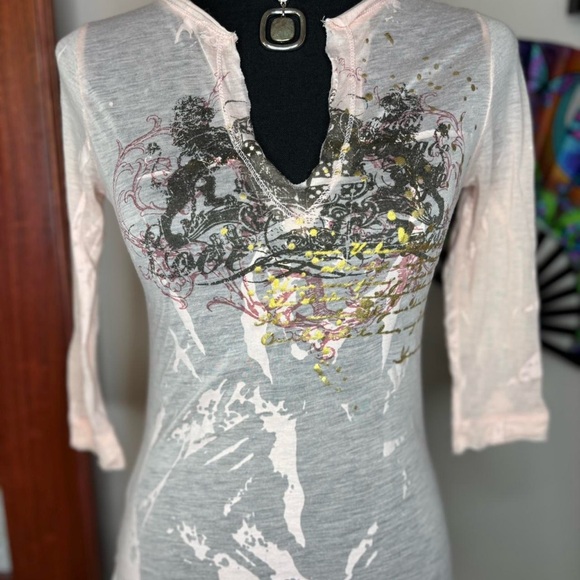 Angel Kiss Gray and Pink Graphic Blouse - Picture 1 of 4